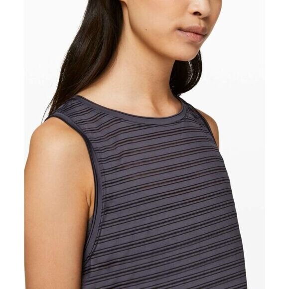 LULULEMON Meet Halfway Tank Striped Moonwalk Size 4 - Picture 3 of 8